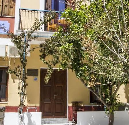Symi Center Hotel 外观 照片