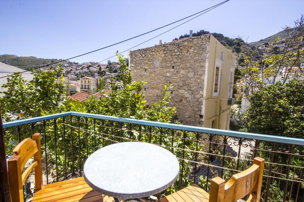 Symi Center Hotel 外观 照片